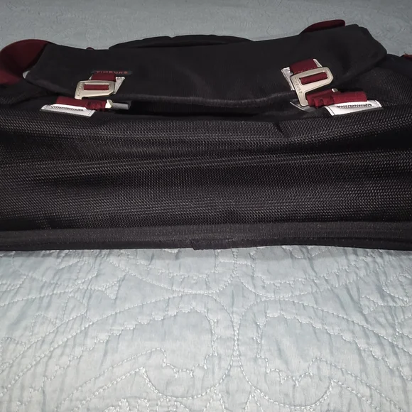 Timbuk2 Command Laptop TSA-Friendly Messenger Bag